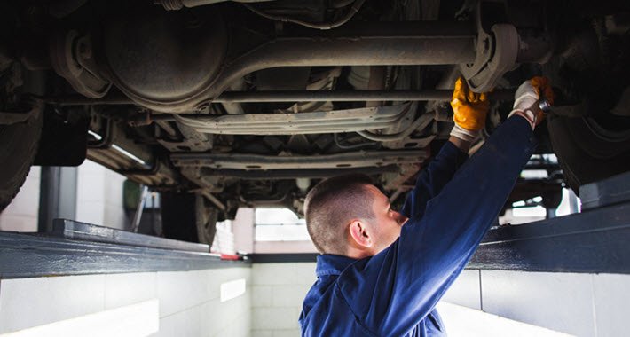 BMW chassis and suspension repair in Al Quoz