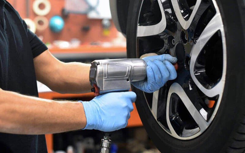 Ferrari performance tires and wheel condition inspection