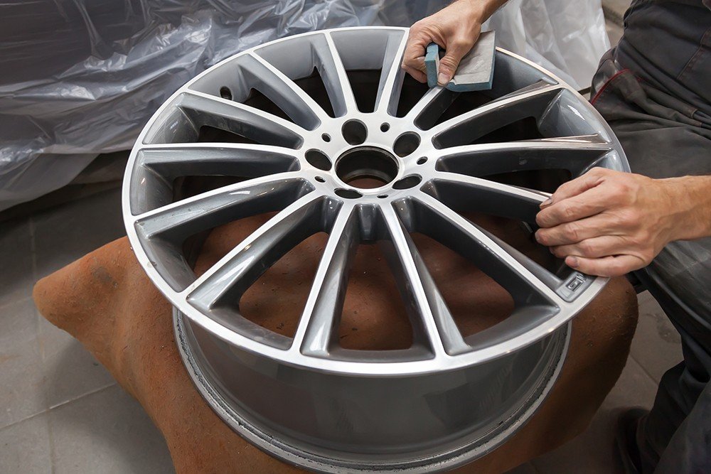 GMC SUV and pickup alloy wheel repair