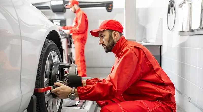 Jaguar wheel face undergoing cosmetic rim restoration