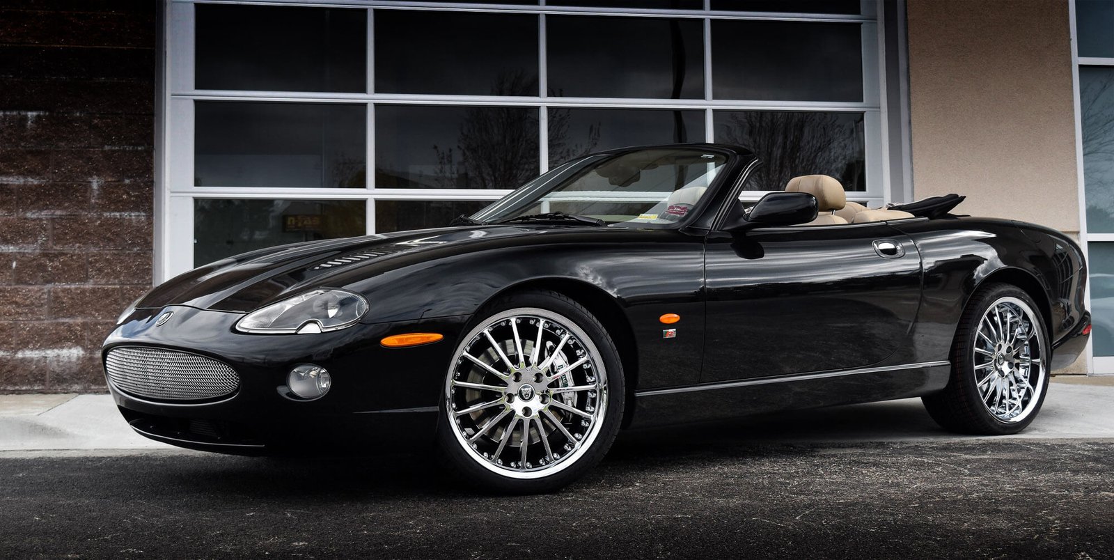 Jaguar alloy wheel prepared for rim repair in Dubai