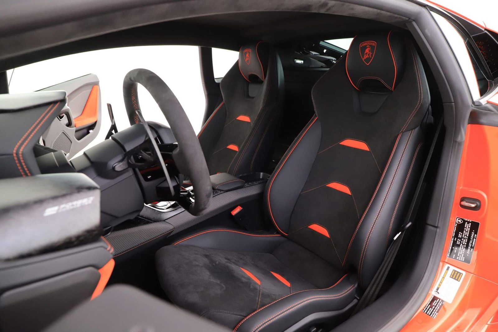 Lamborghini leather and trim condition assessment