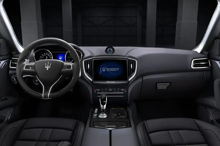 Maserati steering wheel and controls