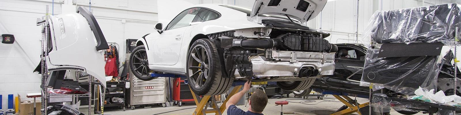 Porsche Body Shop Dubai workshop inspection