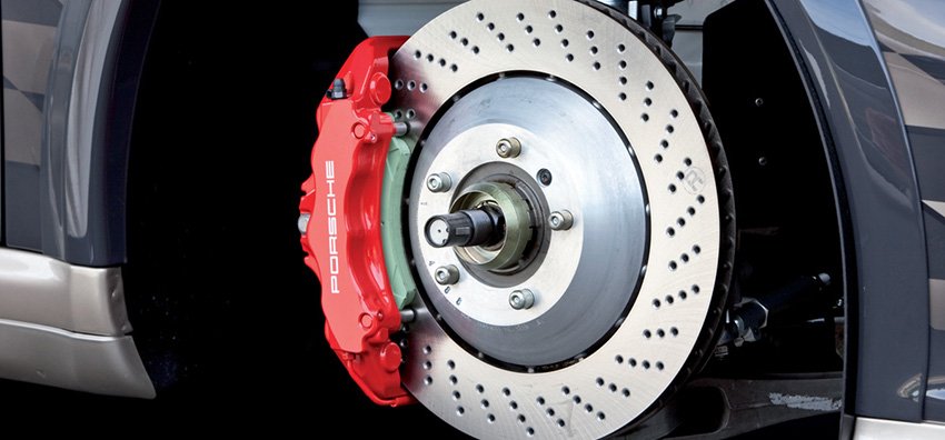Porsche brake disc and caliper repair in Dubai