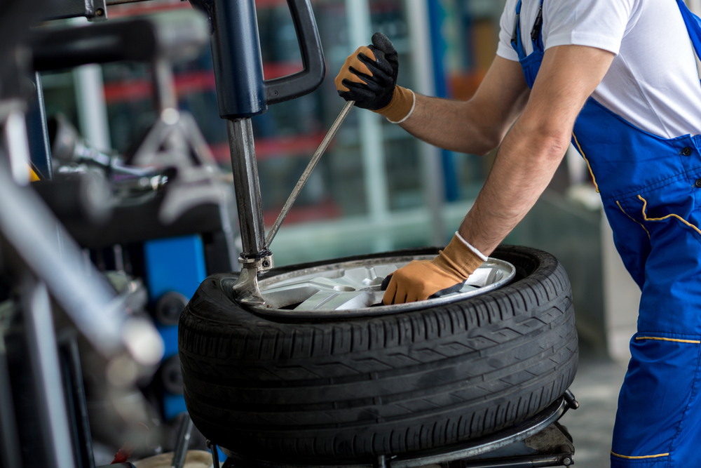 Porsche tire service