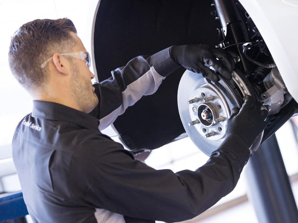 Chevrolet brake disc and caliper inspection