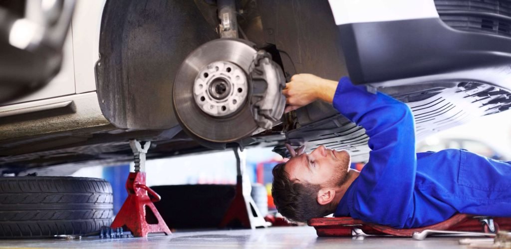Dodge brake disc and pad inspection in Dubai
