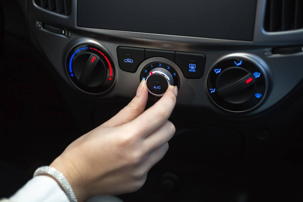 Ford AC repair and cooling diagnosis in Dubai