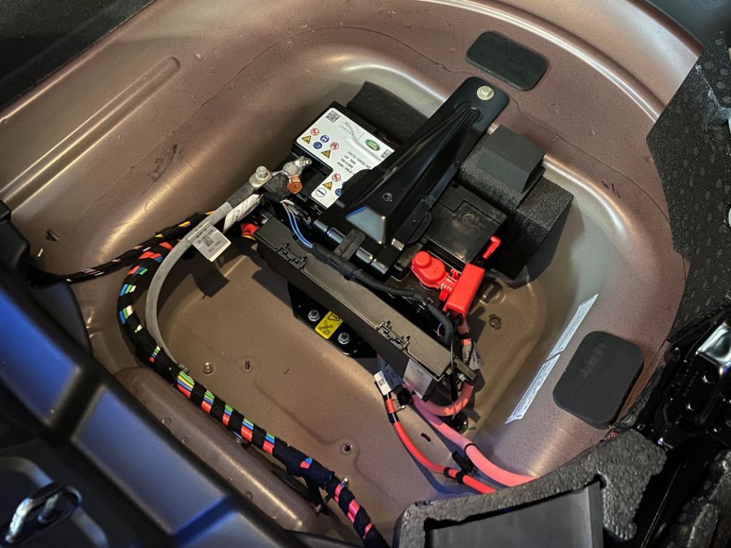 Jaguar battery replacement and testing in Dubai