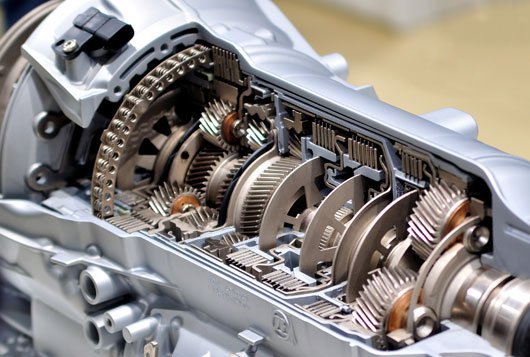 Volkswagen transmission repair in Dubai workshop inspection
