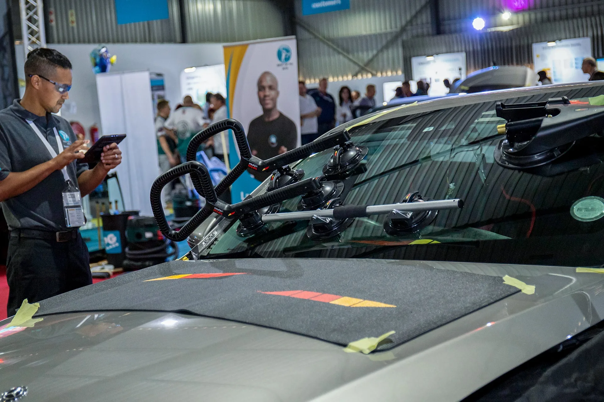 Volkswagen windscreen replacement in Dubai